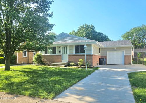 2831 E Glenn St, Toledo, OH, 43613-1138 | Card Image