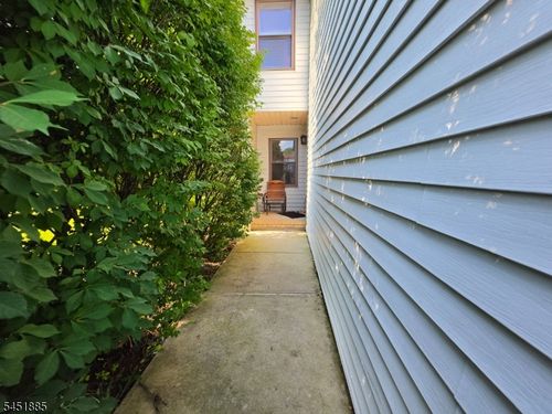 155 Locust Ct, Flemington, NJ, 08822-2022 | Card Image