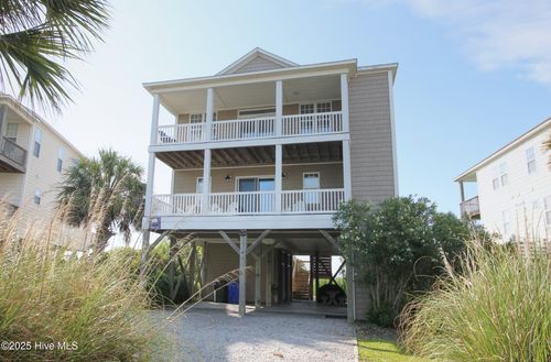 3725 Island Dr, N Topsail Beach, NC, 28460-8207 | Card Image