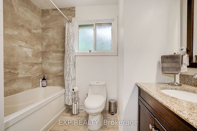 1717 Adjala Tecumseth Twn Line, House other with 5 bedrooms, 4 bathrooms and 8 parking in New Tecumseth ON | Image 24