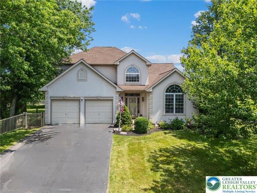 441 Sawgrass Dr, Allentown, PA, 18104-8419 | Card Image