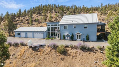 89138 Dog Lake Ln, Lakeview, OR, 97630-7095 | Card Image