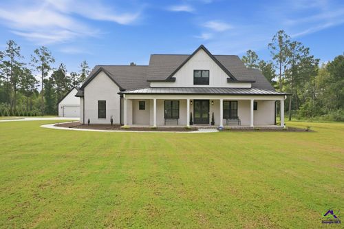174 Evergreen Dr, Cochran, GA, 31014-7055 | Card Image