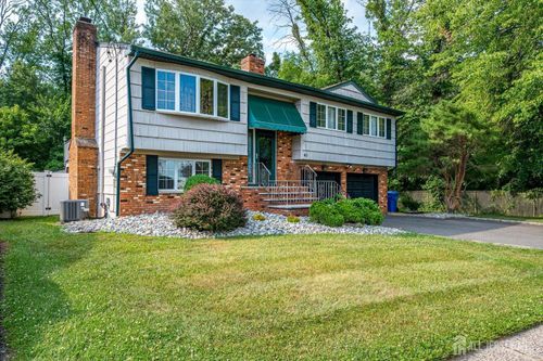 40 Winding Rd, Iselin, NJ, 08830-2120 | Card Image