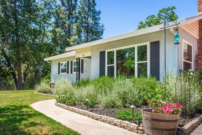 581 Crestview Dr, House other with 4 bedrooms, 1 bathrooms and null parking in Diamond Springs CA | Image 7