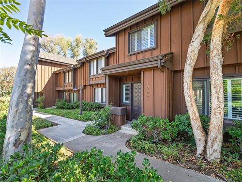 1625 Stonewood Ct, San Pedro, CA, 90732 | Card Image