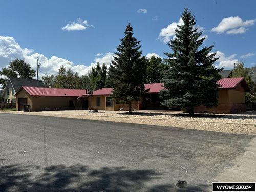 304 2nd St, Saratoga, WY, 82331-5022 | Card Image