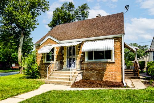 446 Warren St, Calumet City, IL, 60409-4713 | Card Image