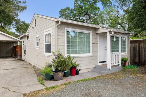 18343 Lucas Avenue, Sonoma, CA, 95476 | Card Image