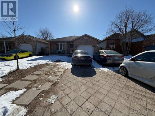 161 Thurman Cir, London, ON, N5V4Z1 | Card Image