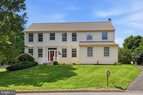 713 Iris Ln, MEDIA, PA, 19063-5462 | Card Image