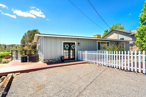 1832 N Emerald Dr, Prescott, AZ, 86301-5930 | Card Image