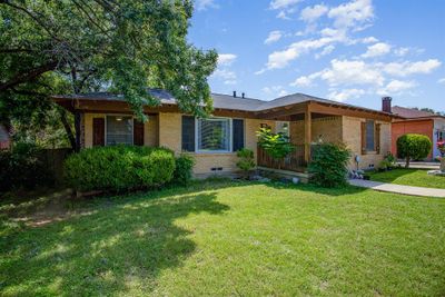 835 Glen Arbor Drive, House other with 3 bedrooms, 2 bathrooms and null parking in Dallas TX | Image 2