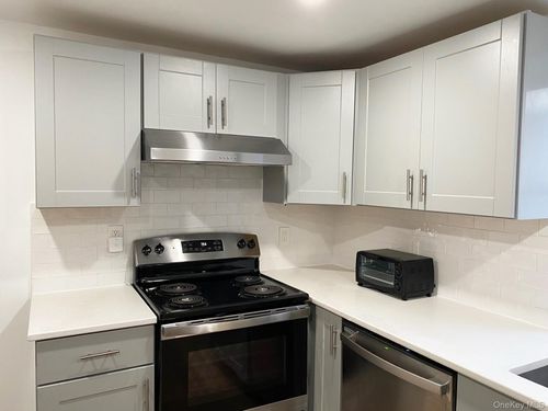 153 Southside Ave, Hastings On Hudson, NY, 10706-2207 | Card Image