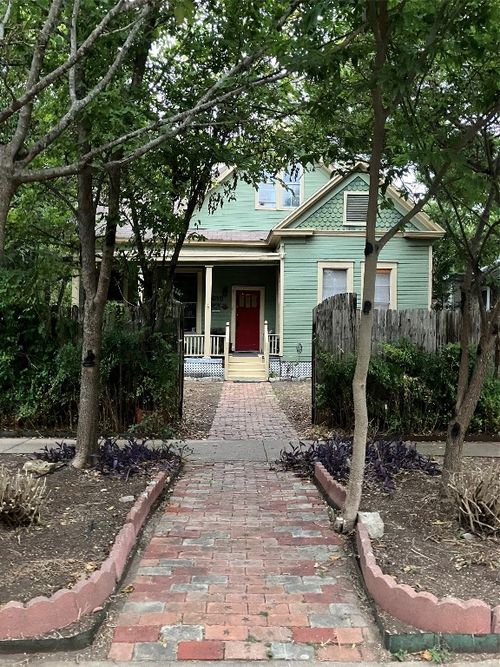 4010 Avenue B, Austin, TX, 78751-4517 | Card Image