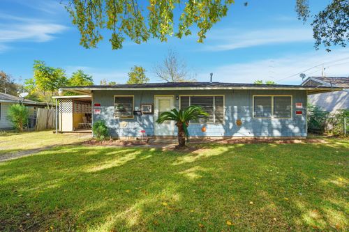 402 Bluebonnet Dr, La Marque, TX, 77568-4410 | Card Image