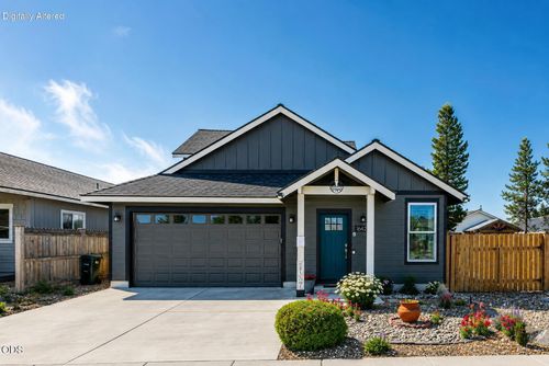 16429 Betty Ct, La Pine, OR, 97739-7535 | Card Image
