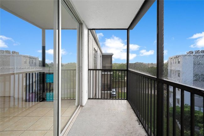 APT-503 - 8730 N Sherman Cir, Condo with 2 bedrooms, 2 bathrooms and null parking in Miramar FL | Image 13