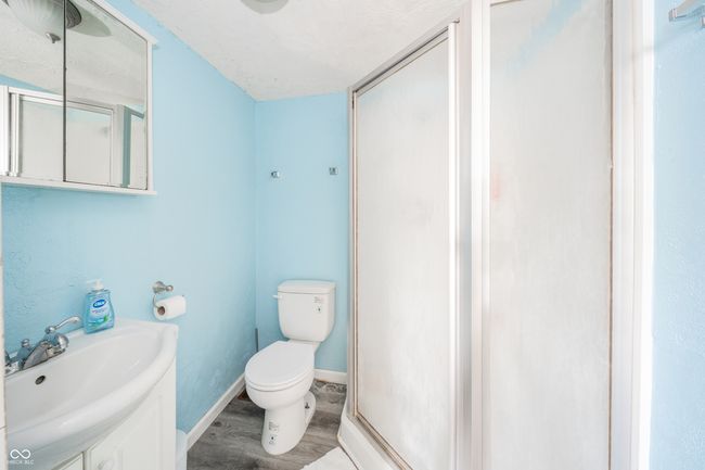 Primary Bathroom with Stand Up Shower | Image 18
