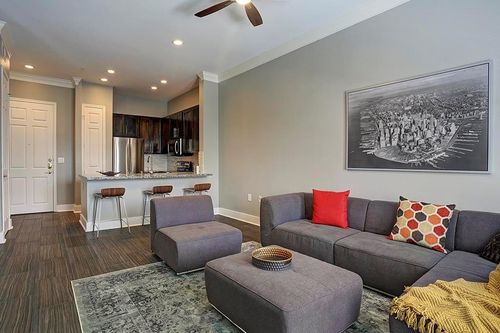 apt-250-2400 Mccue Rd, Houston, TX, 77056-5121 | Card Image