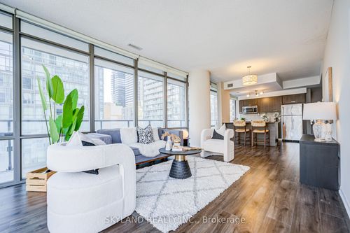 805-832 Bay St, Toronto, ON, M5S1Z6 | Card Image