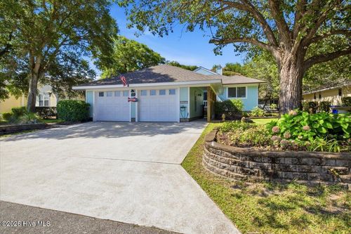 18 Greenview Dr, Caswell Beach, NC, 28465-8468 | Card Image