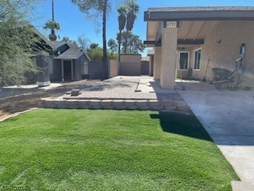 6751-6751 Ledgewood Dr, Las Vegas, NV, 89103-3140 | Card Image