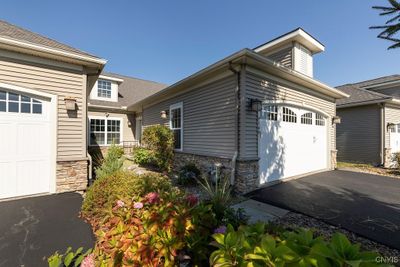 149 Avriel Drive, Condo with 3 bedrooms, 2 bathrooms and null parking in Manlius NY | Image 3