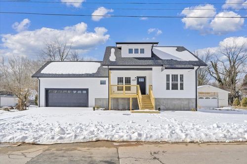 415 7th St, Vinton, VA, 24179-3105 | Card Image