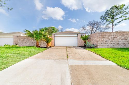 16127 Ridgegreen Dr, Houston, TX, 77082-1318 | Card Image