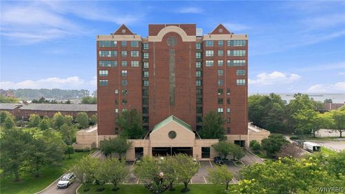 902-902 Admirals Walk, Buffalo, NY, 14202-4338 | Card Image