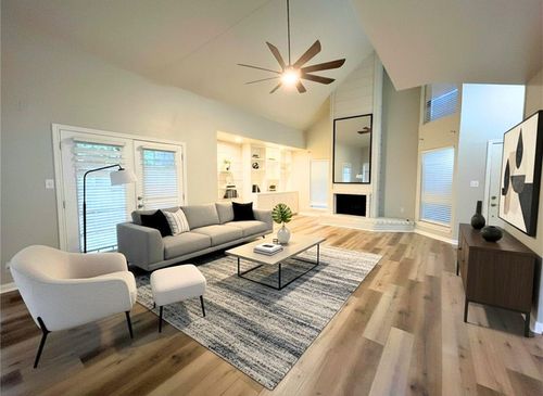 9206 N Allegro St, Houston, TX, 77080-5520 | Card Image