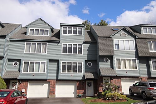 504-504 Reynolds Dr, Saugus, MA, 01906-1572 | Card Image