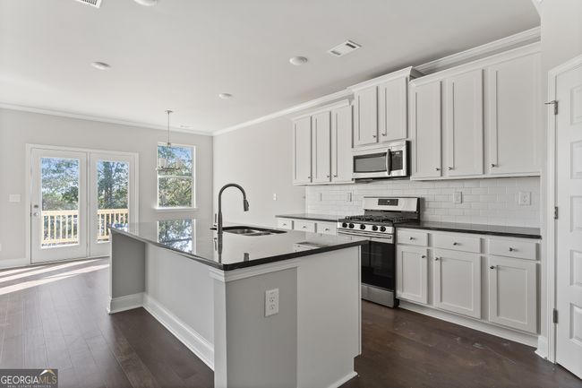 95 - 7244 Millbrae Walk, House other with 5 bedrooms, 3 bathrooms and 4 parking in Flowery Branch GA | Image 7
