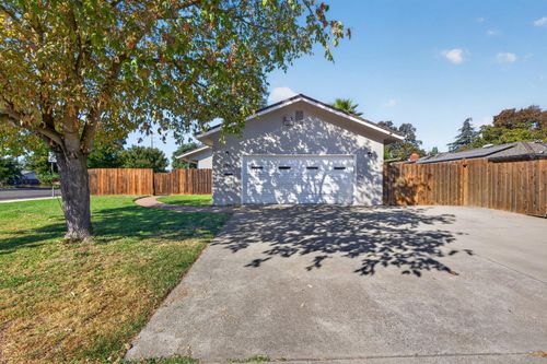7901 Nw Misty Lane, Stockton, CA, 95209 | Card Image