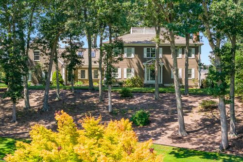 7 Mary Leal Ln, East Sandwich, MA, 02537-1355 | Card Image