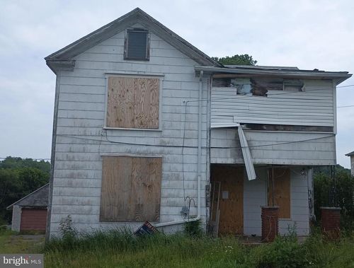 19813 Broad St, FROSTBURG, MD, 21532-4807 | Card Image