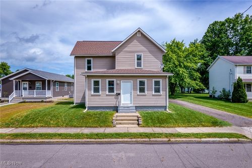 1014 Noble St, Alliance, OH, 44601-1930 | Card Image