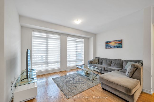 7 Coppini Lane, House attached with 3 bedrooms, 3 bathrooms and 1 parking in Ajax ON | Image 12