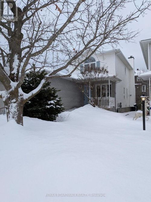 85 Alon St, Stittsville, ON, K2S1K7 | Card Image