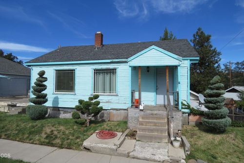905 N 9th Street, Klamath Falls, OR, 97601 | Card Image