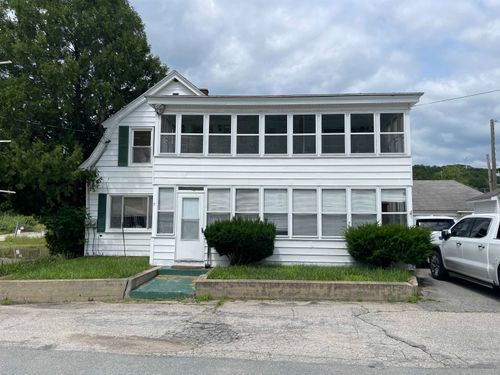 7 Cascade Flt, Gorham, NH, 03581-1003 | Card Image