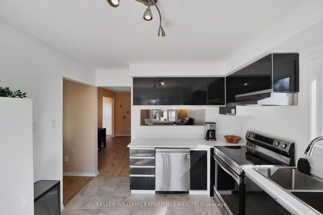 94 Cecil St, House other with 4 bedrooms, 2 bathrooms and 4 parking in Angus ON | Image 11