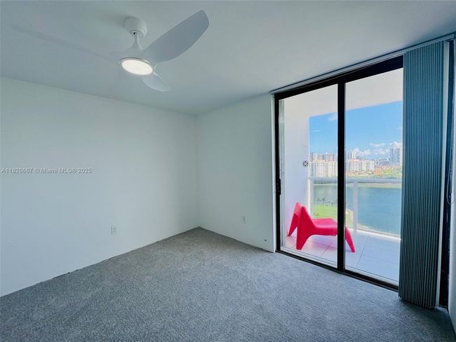 APT-1906 - 3675 N Country Club Dr, Condo with 2 bedrooms, 2 bathrooms and null parking in Aventura FL | Image 86