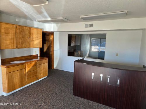 b-518 N Beaver St, Flagstaff, AZ, 86001-3020 | Card Image