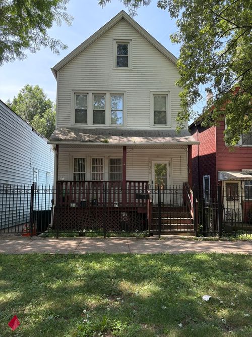 8750 S Exchange Ave, Chicago, IL, 60617-3119 | Card Image