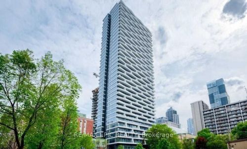 811-85 Wood St, Toronto, ON, M4Y0E8 | Card Image