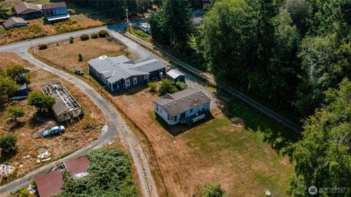 22484 Grip Rd, Sedro Woolley, WA, 98284-8227 | Card Image