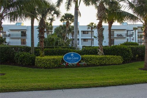 apt-104-1616 Ocean Dr, Vero Beach, FL, 32963-2287 | Card Image