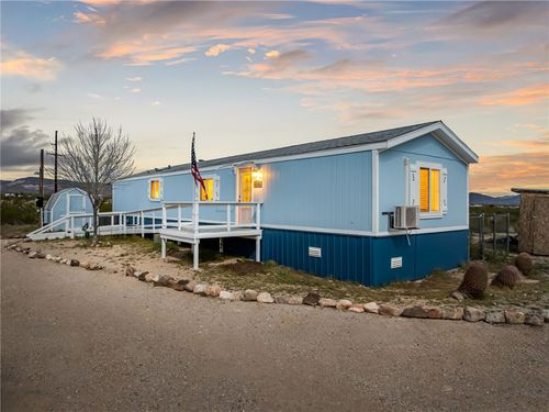 1225 S Dragoon Rd, Golden Valley, AZ, 86413-8128 | Card Image